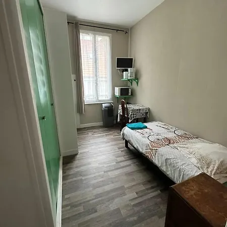 Agreable A De 10 M² Avec Wifi * Néris-les-Bains