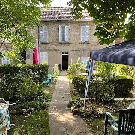 Agreable A De 10 M² Avec Wifi Apartment