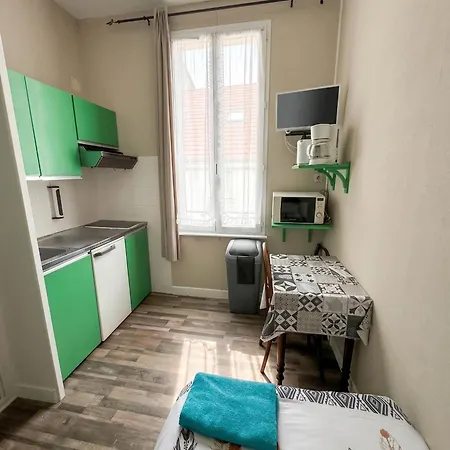 Agreable A De 10 M² Avec Wifi